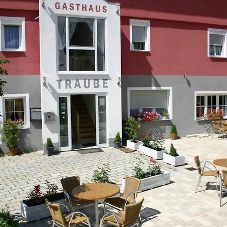 Traube Dettingen an der Erms